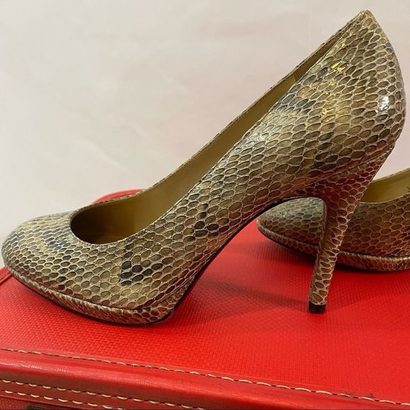 Stuart Weitzman Snakeskin Pumps Size 8.5 - Picture 3 of 6